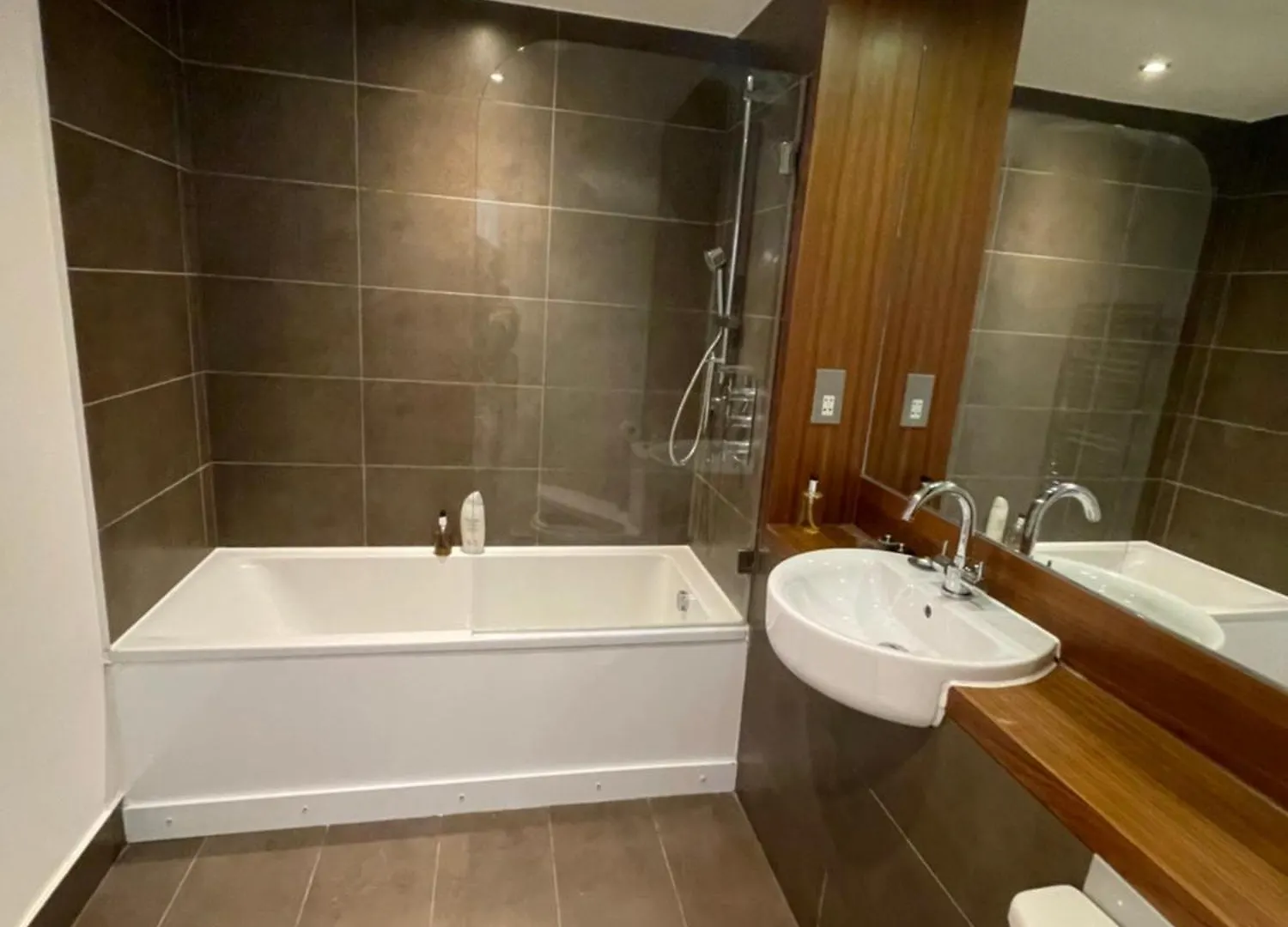 Apartment Peaceful 1Bd Flat With Balcony - Bethnal Green London
